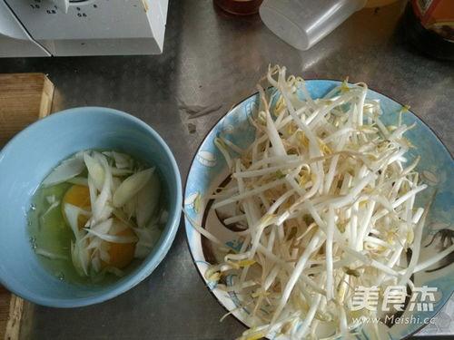 凉皮怎么切视频教程,轻松掌握家常凉皮制作技巧